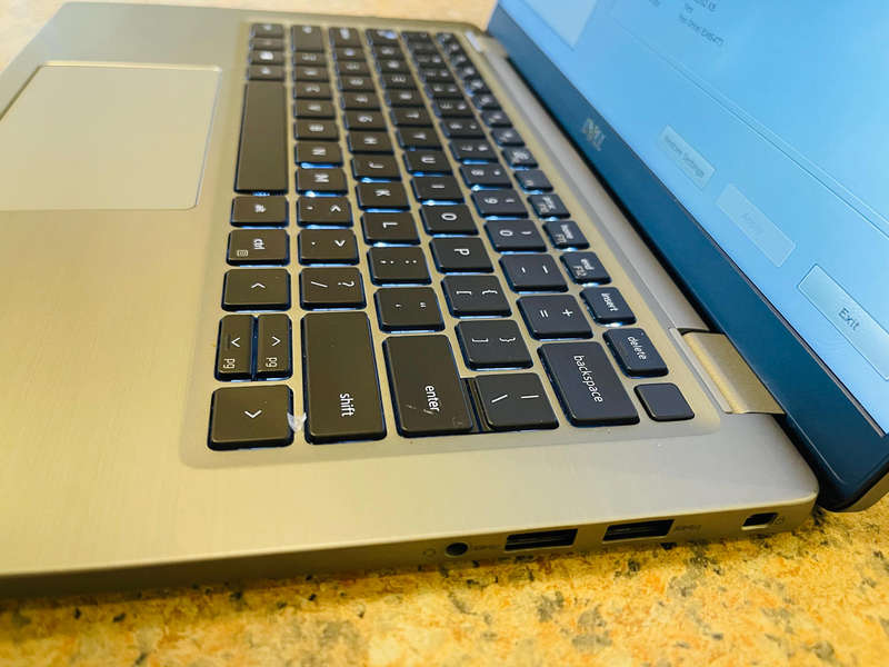 Dell Latitude 7410 14-inch QuadCore i7 10th Gen 16GB RAM 256GB SSD Windows 11 Pro Office 2021