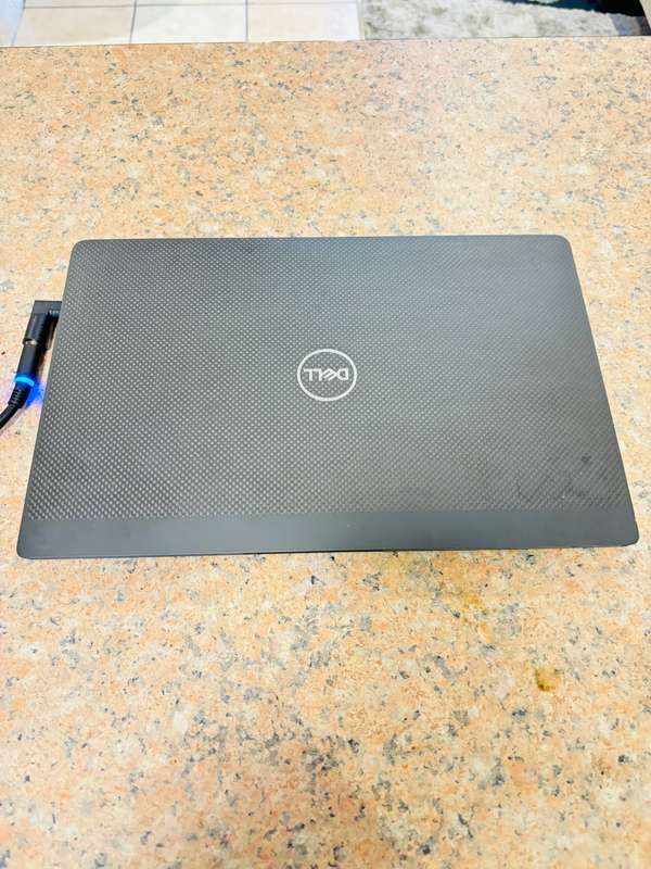 Dell Latitude 7410 14-inch Touchscreen QuadCore i5 10th Gen 16GB RAM 1TB SSD Windows 11 Pro