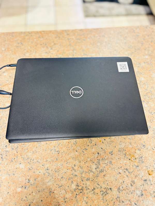 Dell Latitude 3400 14-inch QuadCore i5 8th Gen 8GB RAM 256GB SSD Windows 11 Pro Office 2021