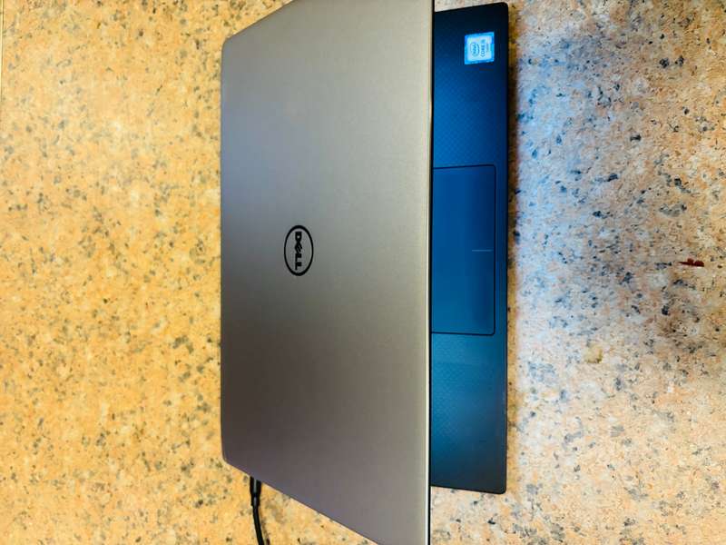 Dell XPS 13 9350 Intel Core i5 4GB RAM 256GB SSD Windows 11 Pro Office 2021