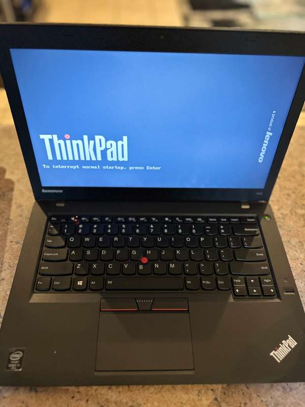 Lenovo Thinkpad T450 - Intel Core i5 - 16GB RAM - 512GB SSD Windows 11 Office 2021