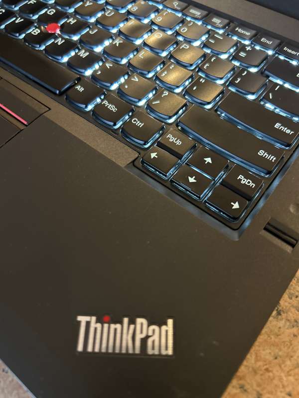 Lenovo Thinkpad T450 - Intel Core i5 - 16GB RAM - 512GB SSD Windows 11 Office 2021