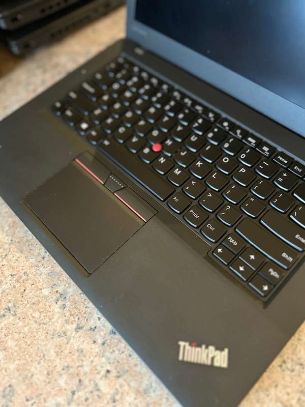 Lenovo Thinkpad T440 - Intel Core i5 - 8GB RAM - 256GB SSD - Windows 11 & Office 2021 Activated