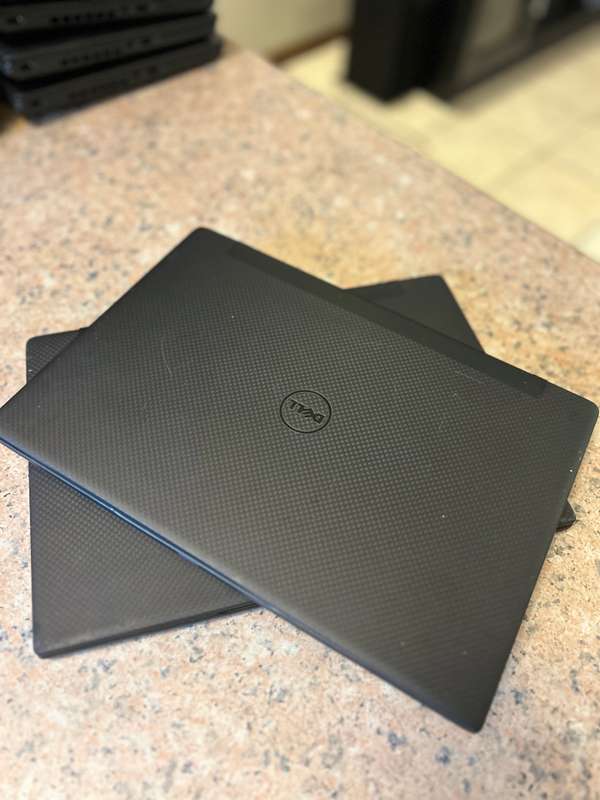 Dell 7370 Ultrabook Laptop - Intel Core M5 - 8GB RAM - 256GB SSD Windows 11 Pro Office 2021