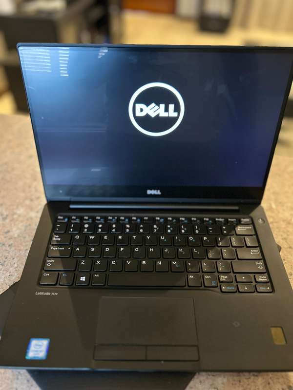 Dell 7370 Ultrabook Laptop - QHD 3K Touch Screen - Intel Core M7 - 16GB RAM - 128GB SSD Win 11