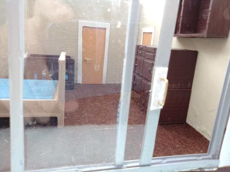 Doll house 1/24 scale furnished