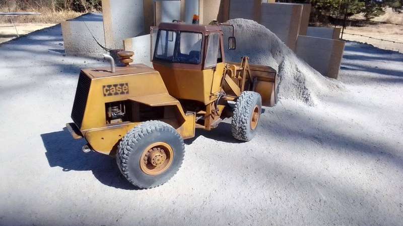 1/24 scale CASE W18 front end loader