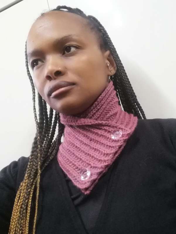 Scarf - Currant Female neck wamer