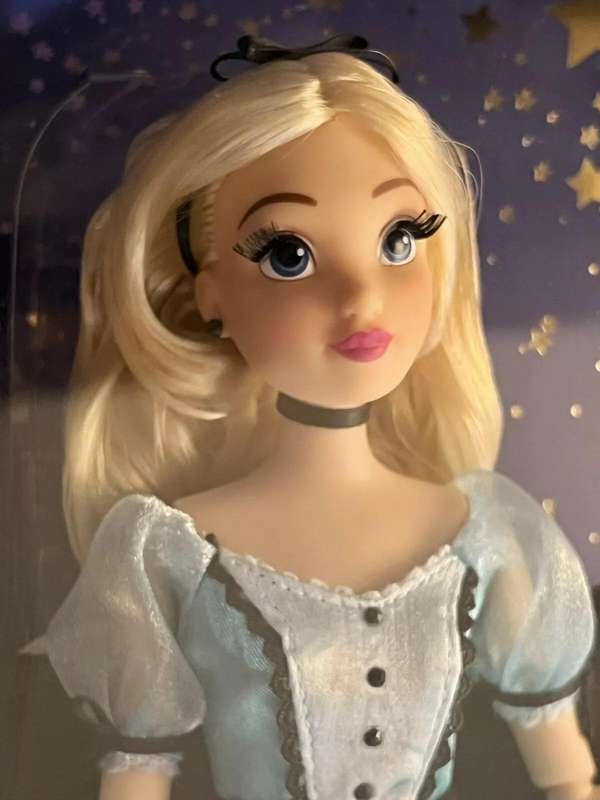 Disney Limited Edition D23 Alice In Wonderland Midnight Masquerade Designer Doll
