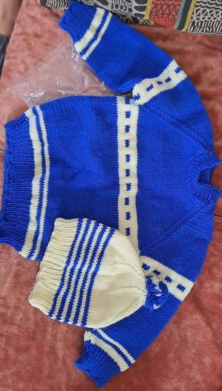 Jersey & Beanie - Clothing