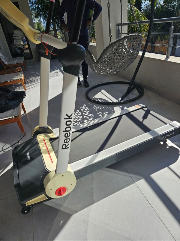 Reebok i-Run 3 ultra compact treadmill
