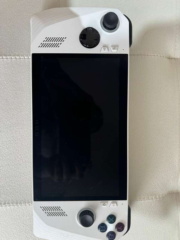 ASUS ROG Ally Z1 Extreme - Handheld