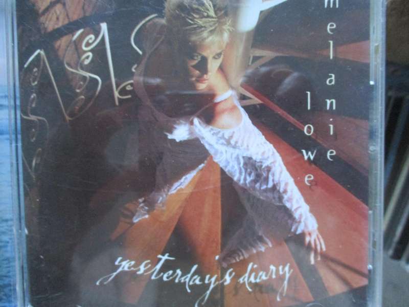 melanie lowe autographed