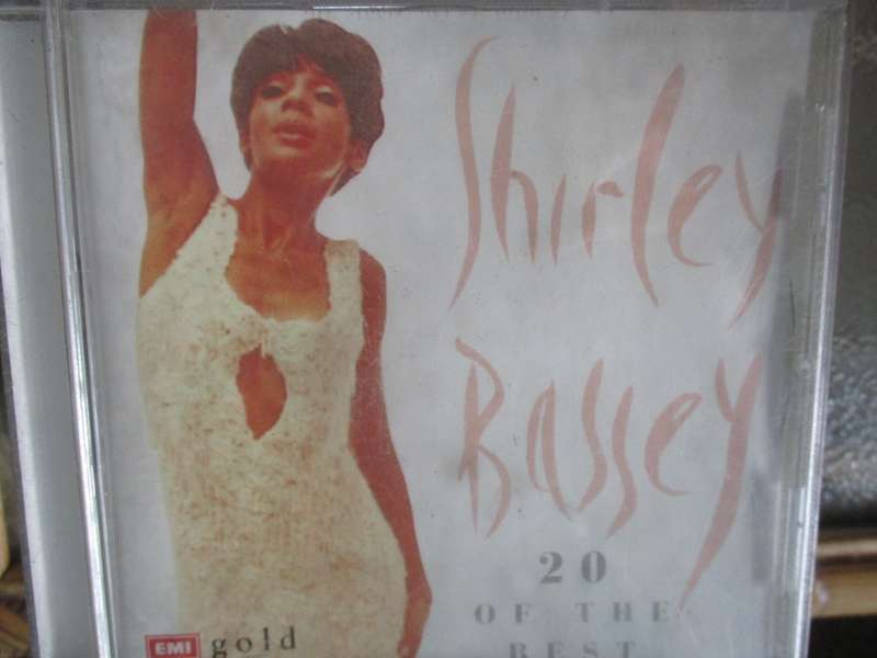 shirley bassey