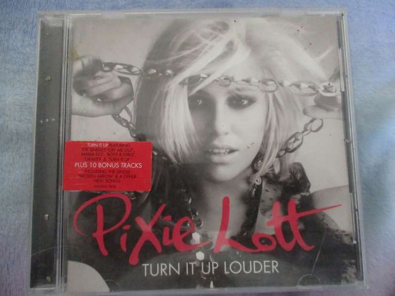 pixie lott
