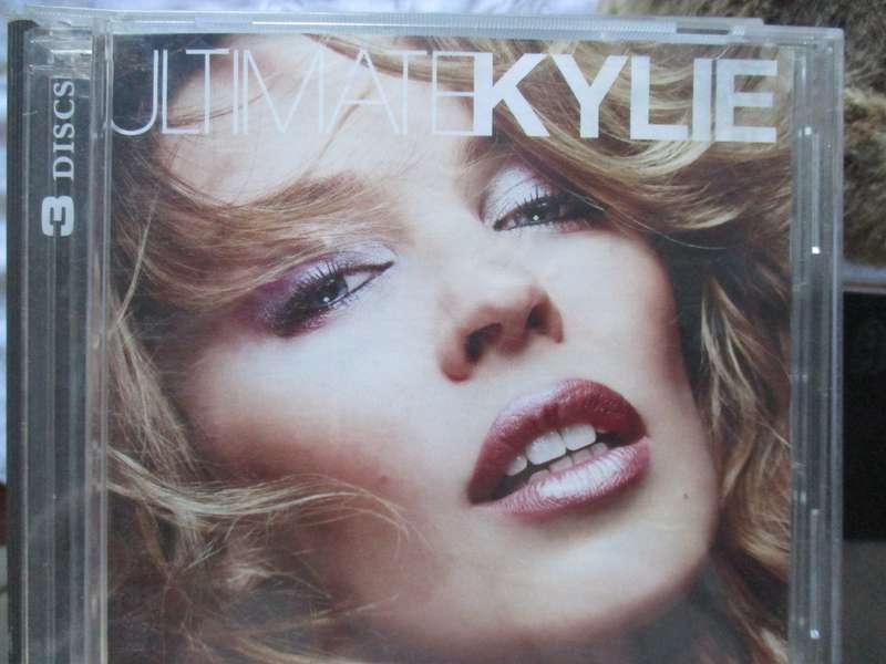 kylie minogue triple cd