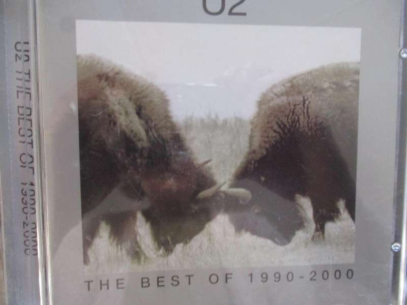 U2
