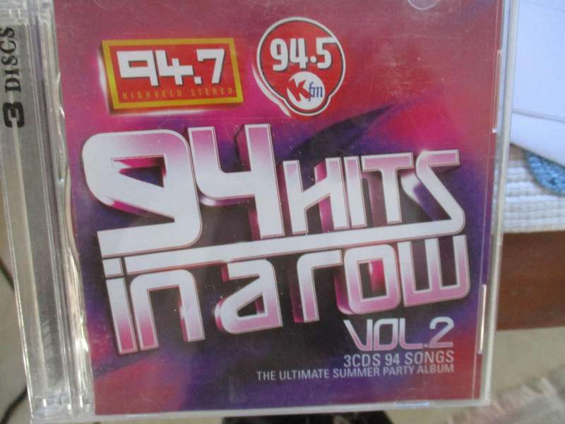 94 hits in a row triple cd