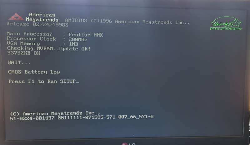 Vintage PC Pentium MMX 200 Mhz