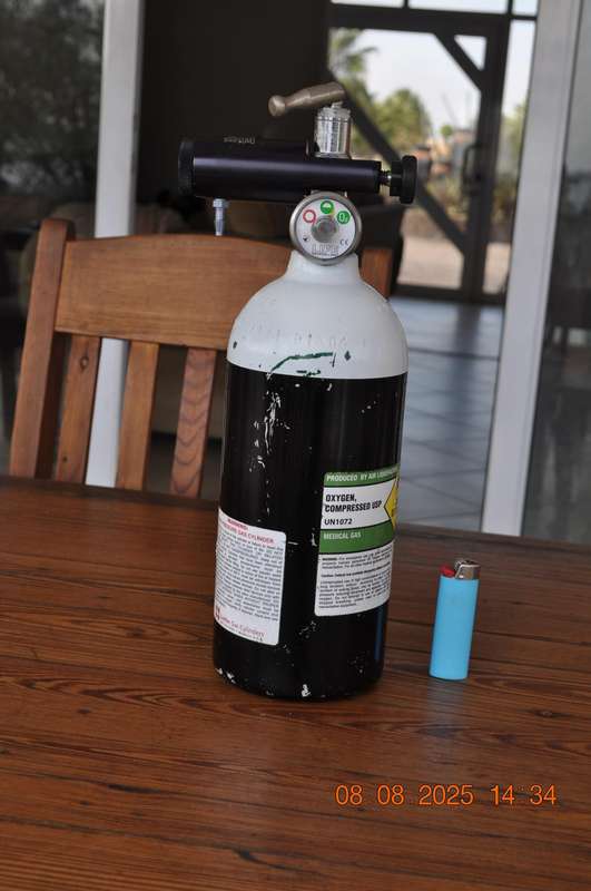 Medical Oxygen Bottle Cylinder With Regulator