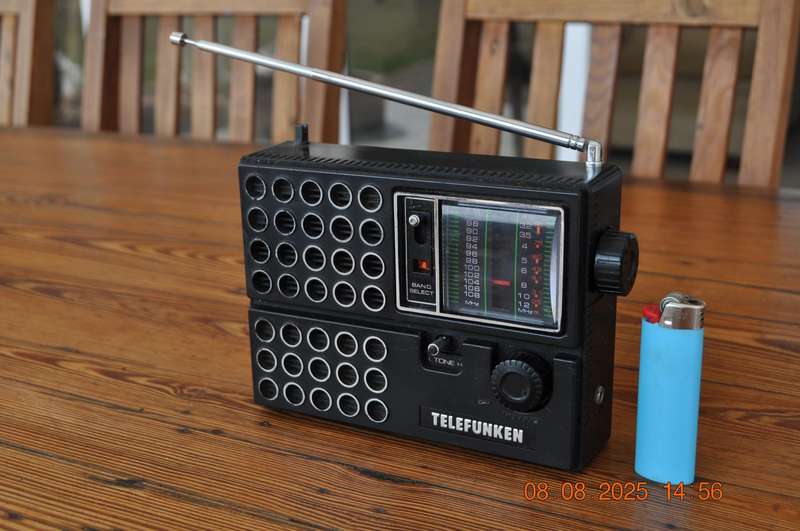 Vintage Telefunken Fm/Sw Radio (as is)