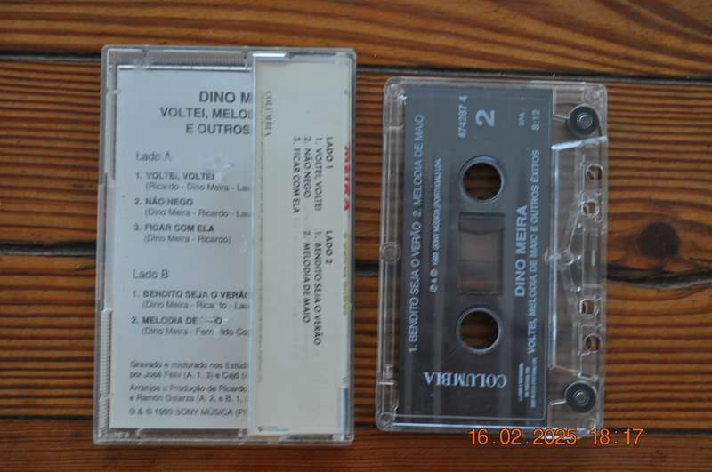 Dino Meira - Voltei, Melodia De Maio E Outros Exitos (Cassette)