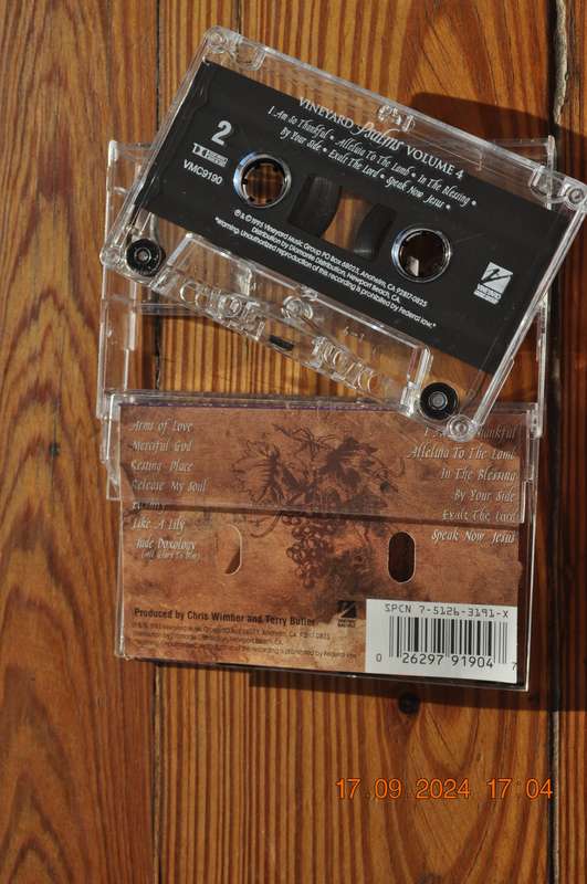 Vineyard Psalms - Volume 4 (Cassette)