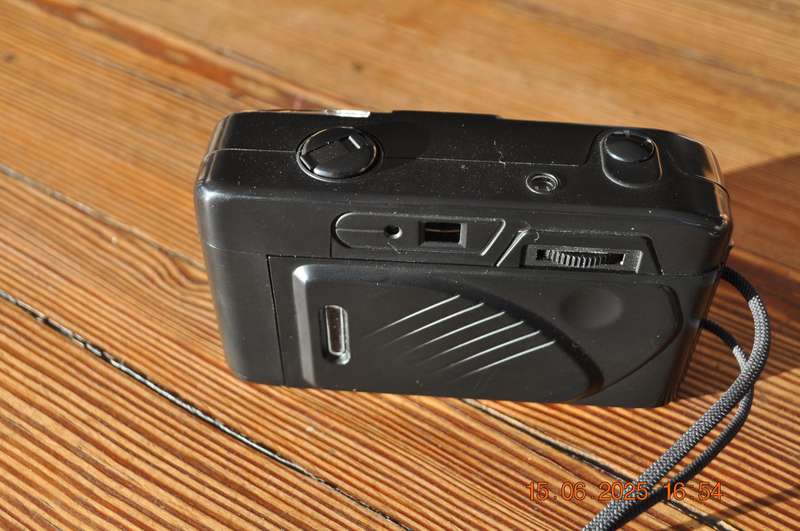 Premier PC-480 35mm Film Camera