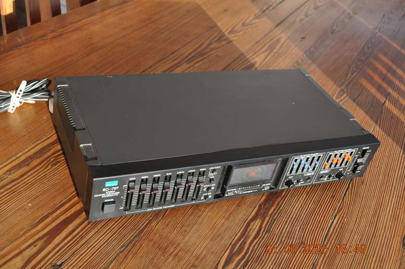 Vintage 1980s Sansui RG-707 Graphic Equalizer R2500