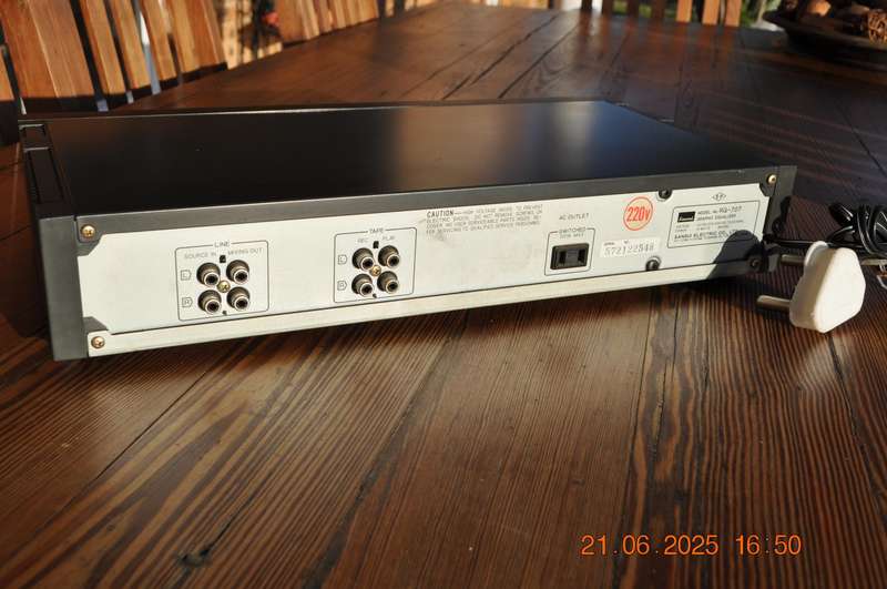 Vintage 1980s Sansui RG-707 Graphic Equalizer R2500
