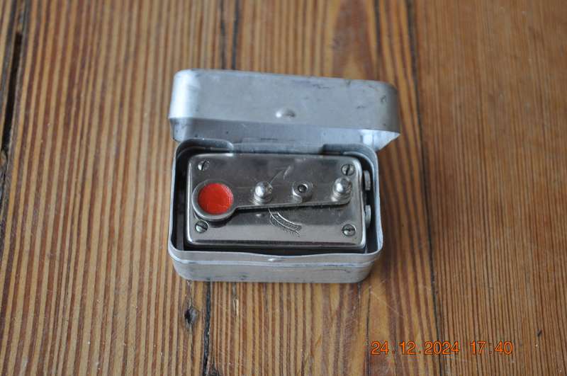 Vintage Camera Auto Self Timer