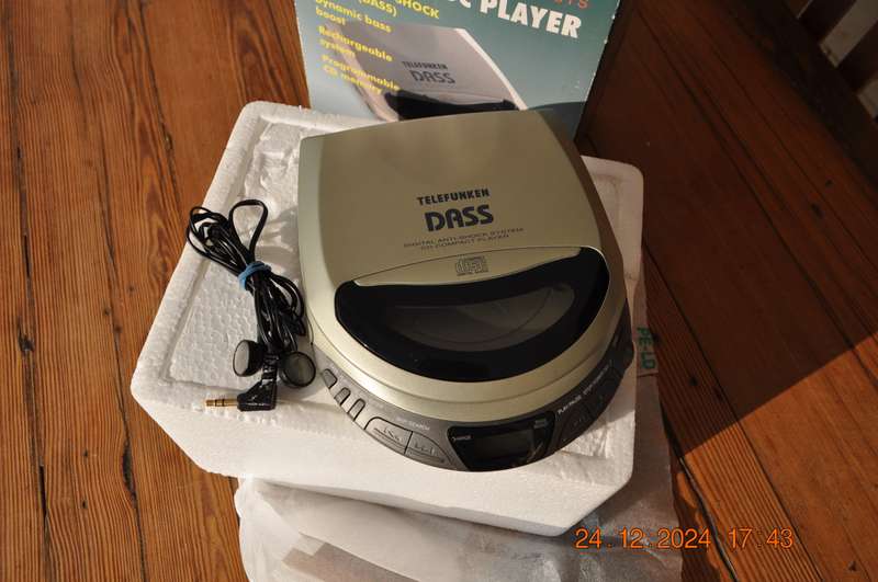 Vintage Telefunken Walkman CD Player