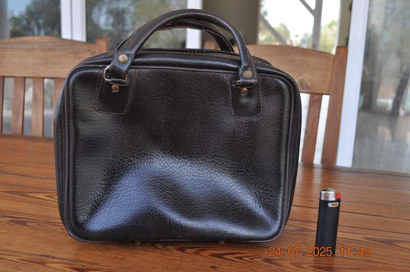 Pullman Leather Carry Bag