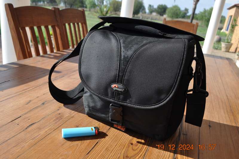 Lowepro Rezo 170 AW Camera Bag