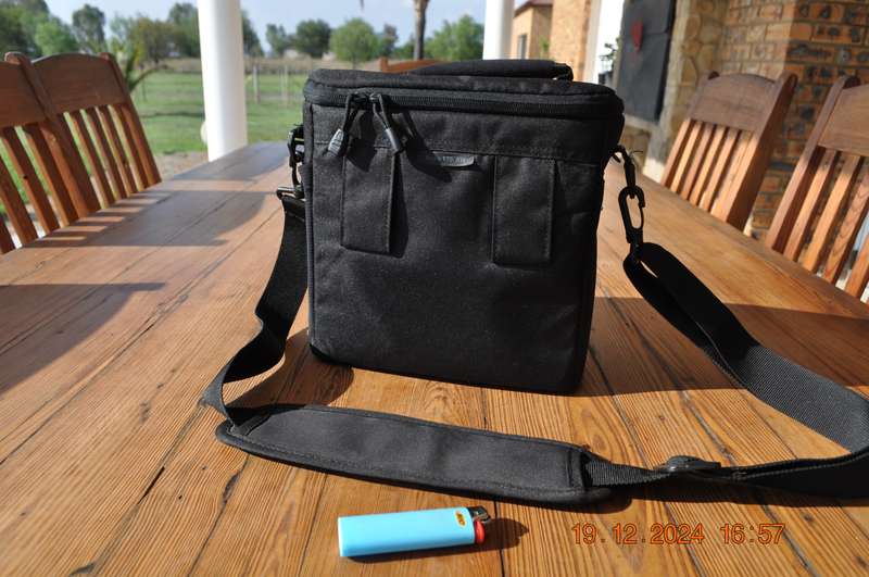 Lowepro Rezo 170 AW Camera Bag
