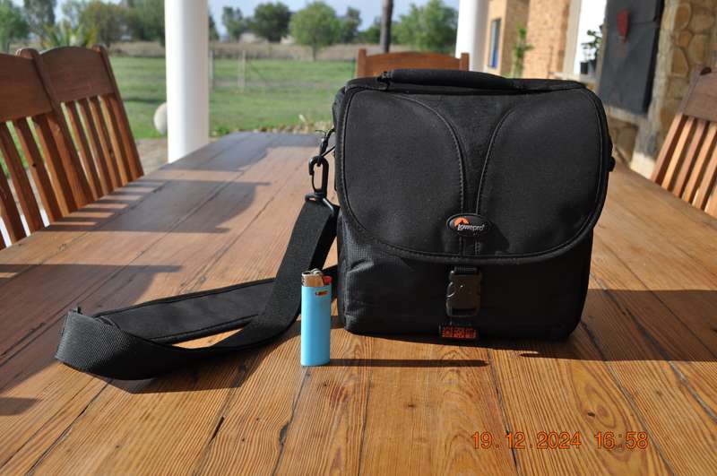 Lowepro Rezo 170 AW Camera Bag