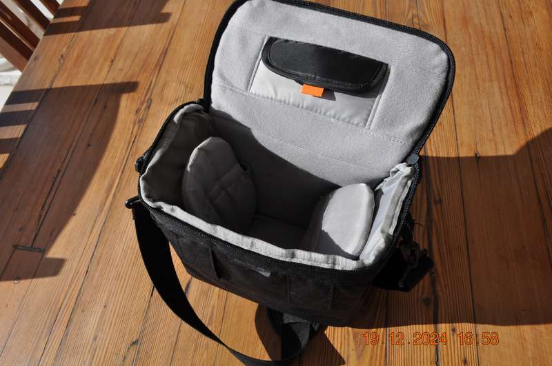 Lowepro Rezo 170 AW Camera Bag