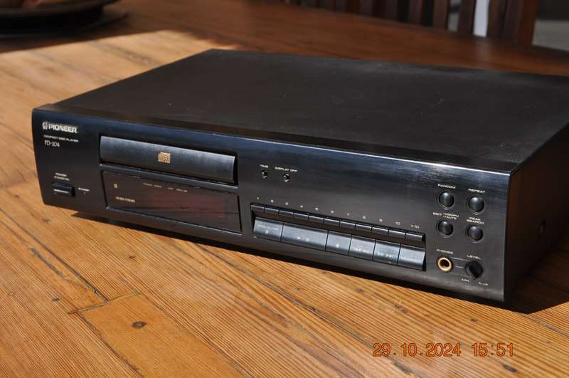 Pioneer PD-204 CD Player