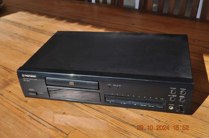 Pioneer PD-204 CD Player