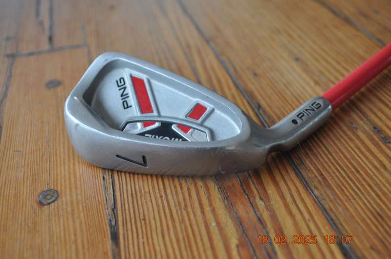 Ping Moxie Black Dot Junior 7 Iron Golf Club Left Hand