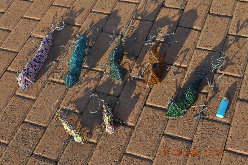 Wire Beaded Lizards (take them all)