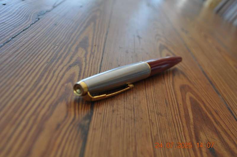 Parker Fountain Pen (empty)