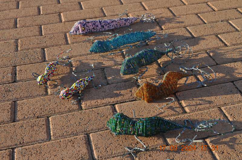 Wire Beaded Lizards (take them all)