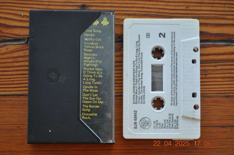 Elton John - Greatest Hits (Cassette)
