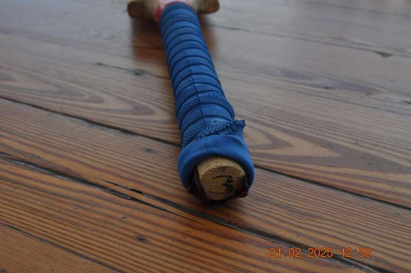 Cricket Bat and Pads For Boys 8-10 Years
