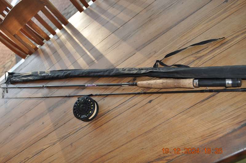 Silver Fox Fly Fishing Rod Stealth Reel