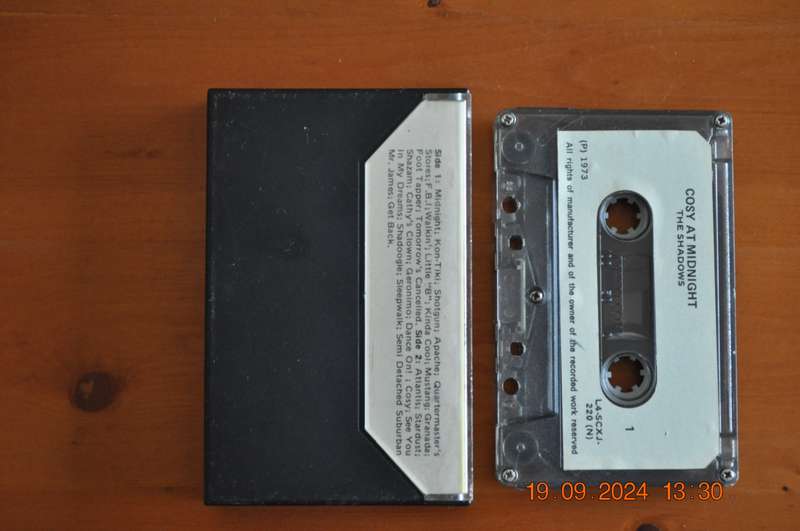 The Shadows - Cosy At Midnight (Cassette)