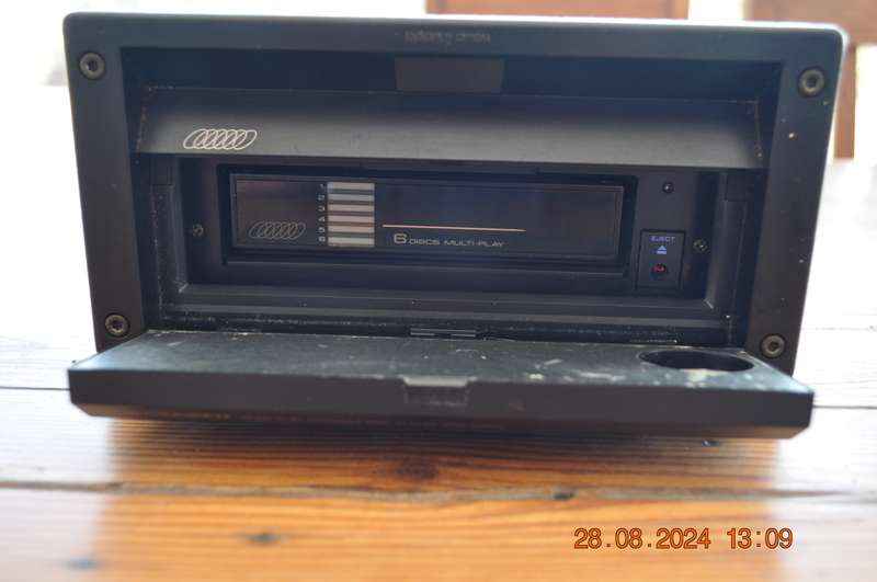 Vintage Pioneer CD Shuttle