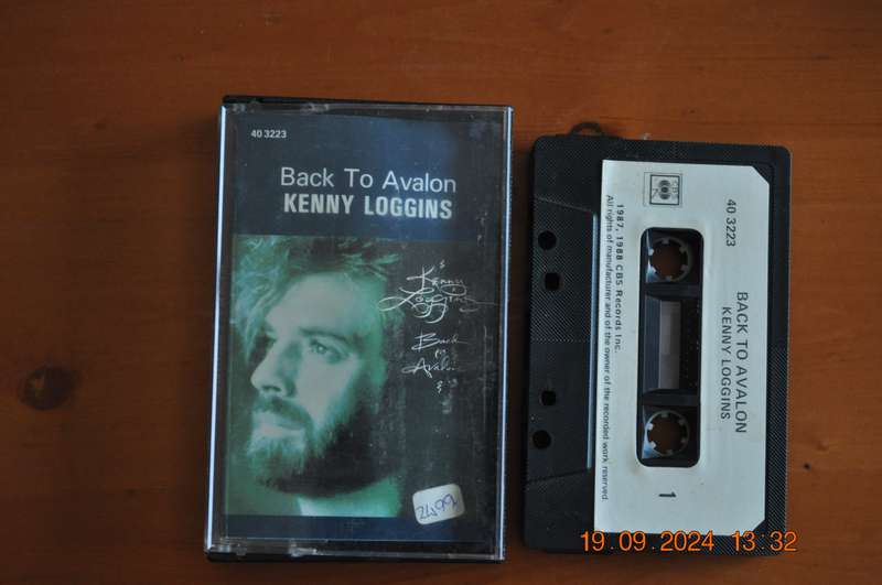 Kenny Loggins - Back To Avalon (Cassette)