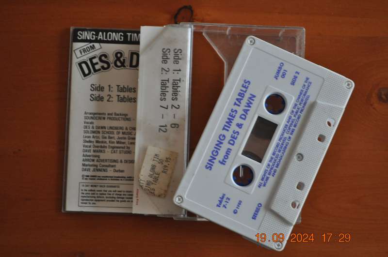Des & Dawn Lindberg - Sing Along Times Table (Cassette)